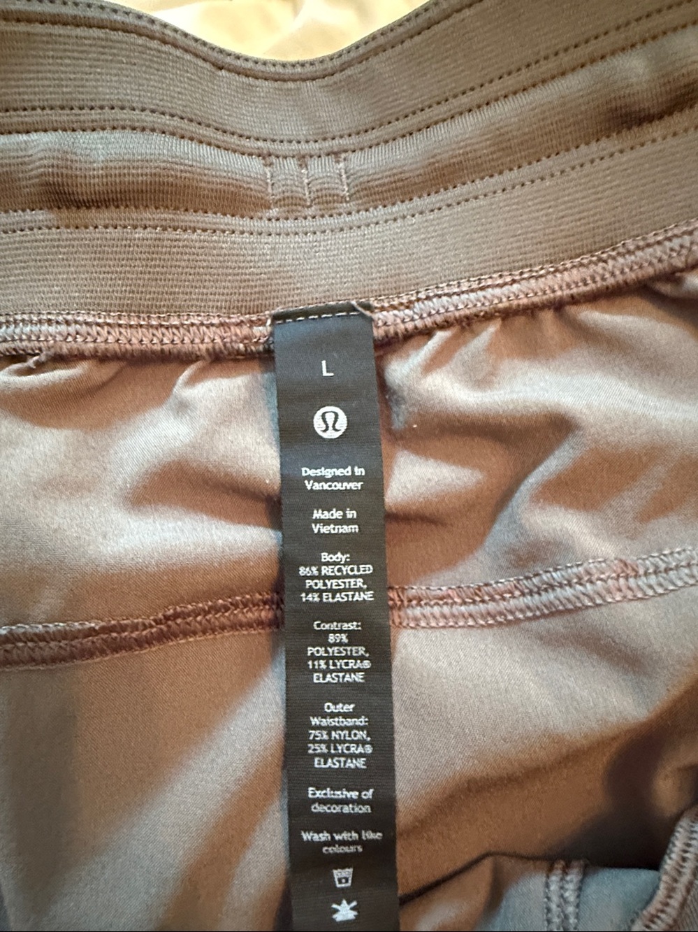 lululemon athletica Men's olive
License to Train  liner less
7in - Picture 4 of 4